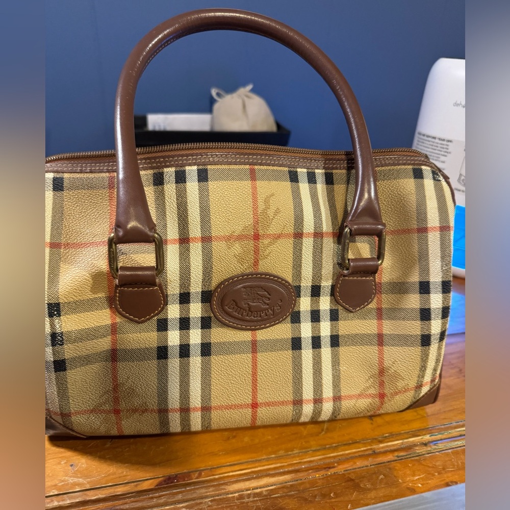 Used burburrys Boston bag